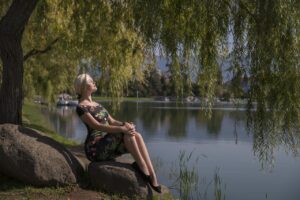 冬に孤独感を感じたときの医師への相談タイミングは？